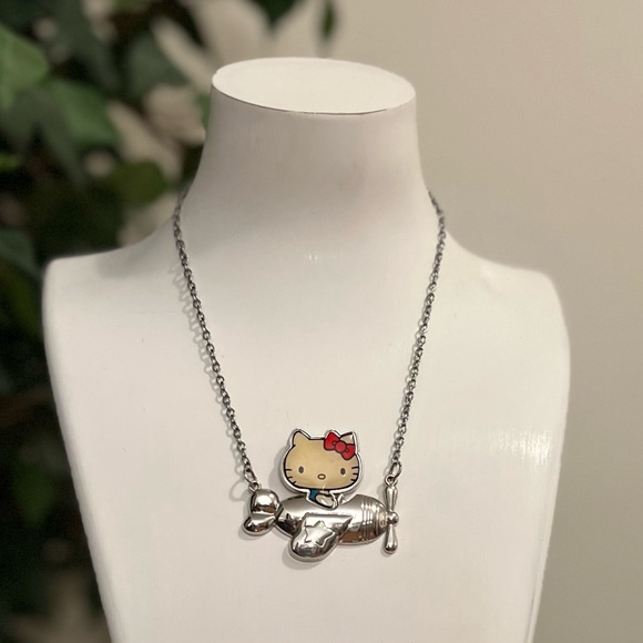 ✔Sanrio Hello Kitty Silver Aviator Necklace